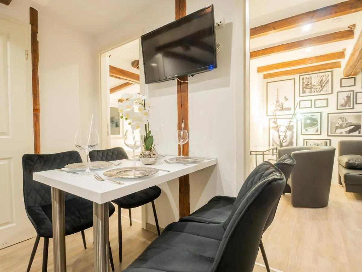EUPHORAS - Stylisches Apartment in Hannover